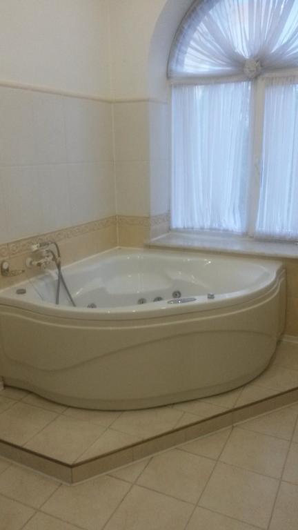 Marlen Hotel 리우네 객실 사진